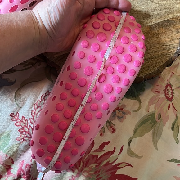 BARBIE Pink Croc Size 11  12 Waterproof Shoes Shower Beach Non-Slip Grip $49 NEW - Picture 11 of 16